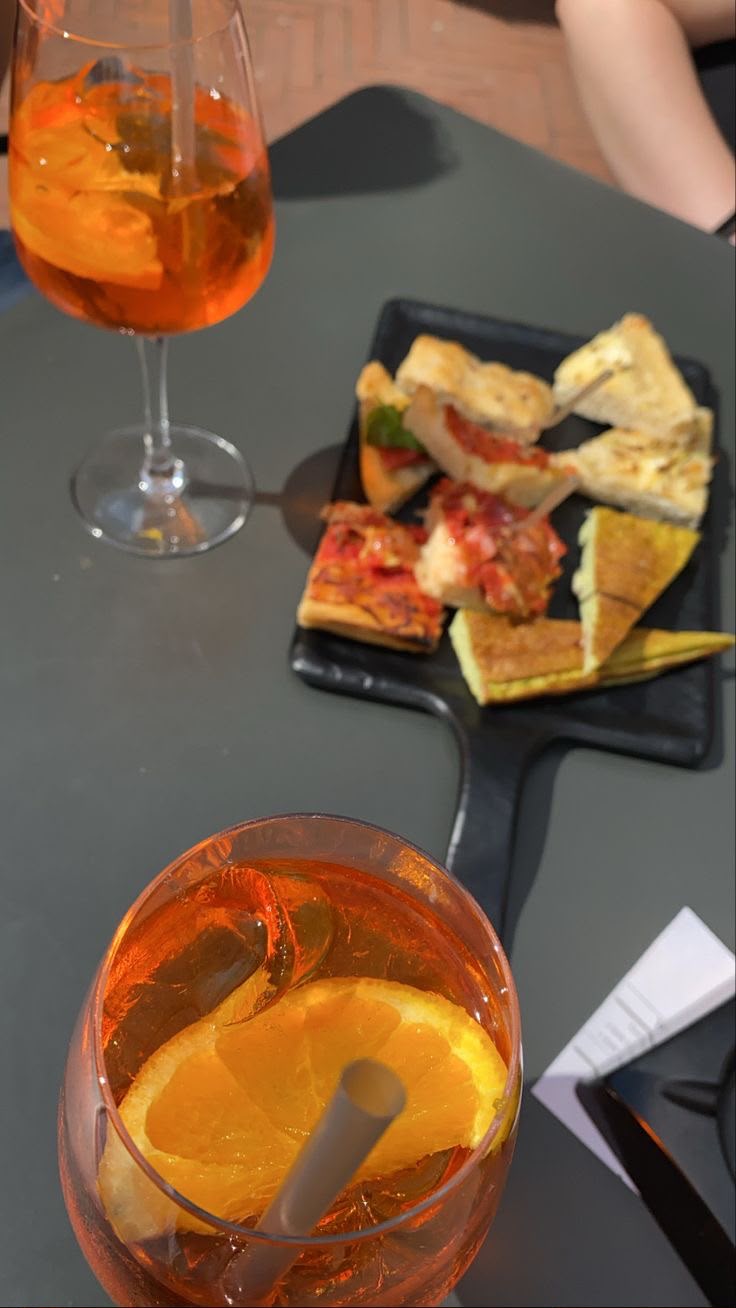 Aperitivo allo spritz con tagliere